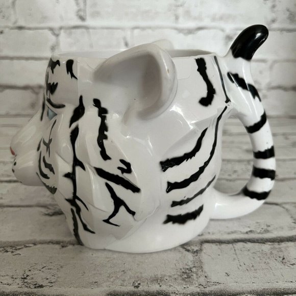 The Greatest Show on Earth White Tiger Hard Plastic Mug - Picture 2 of 6